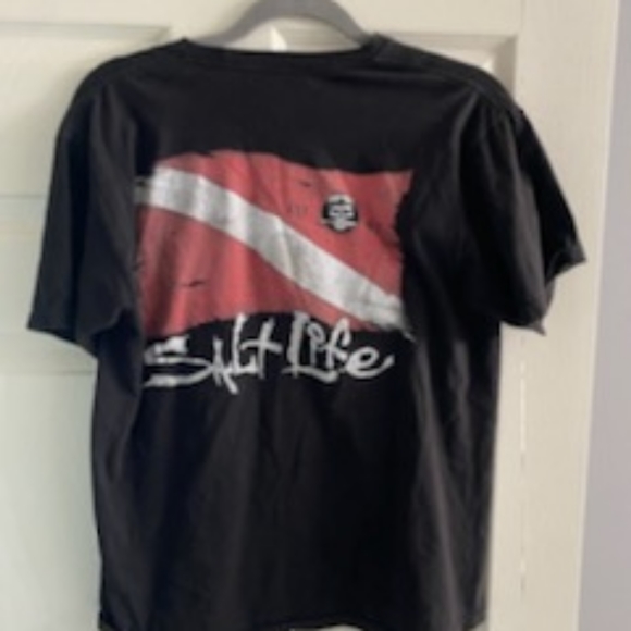 Salt Life Shirts Salt Life Mens Dive And Skull Large Flag Black